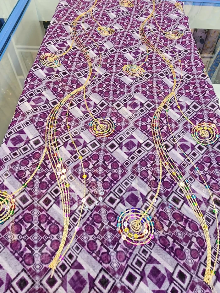⁦عرض ويل تطريز ٤ وار⁩ - الصورة ⁦1⁩